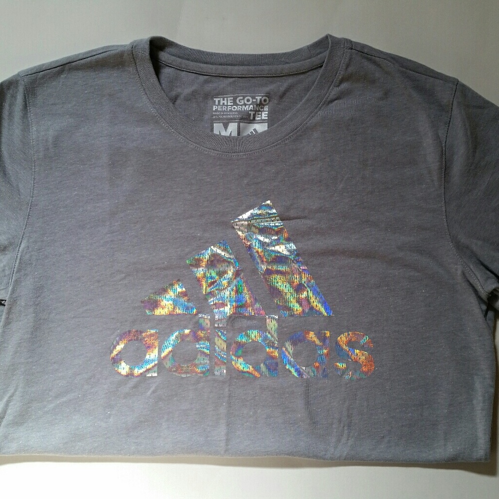 🆕ADIDAS TEE NWT!🆕